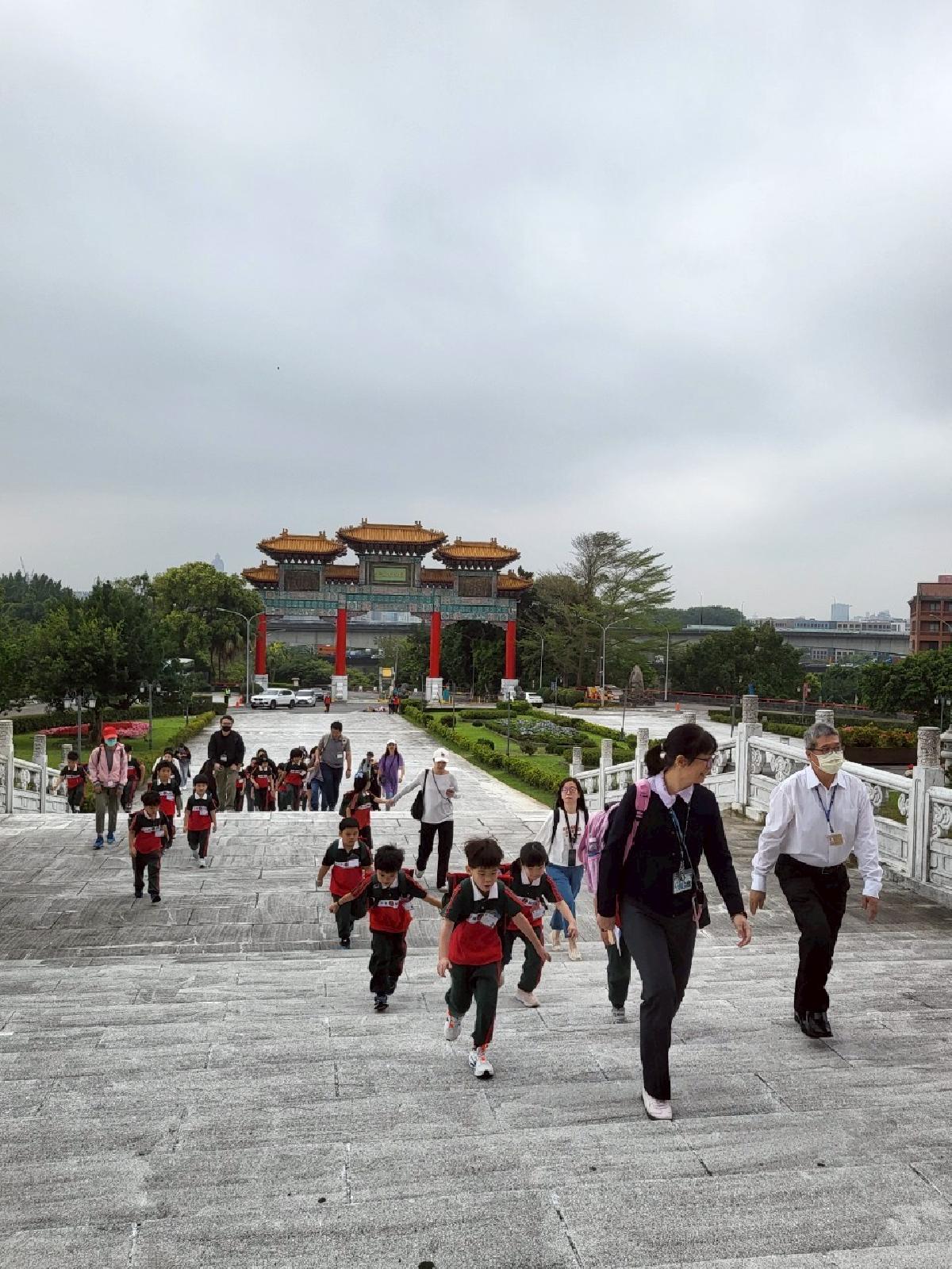 p1 前庭階梯 與nancy